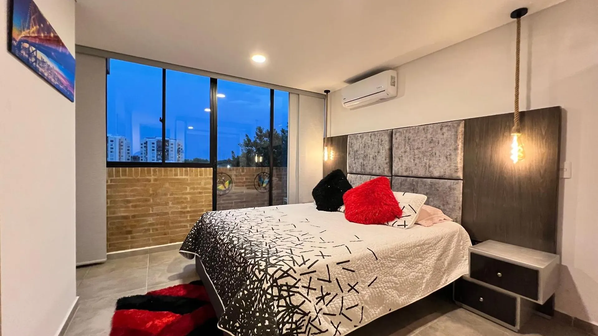 Liv 37 Apartments Cali