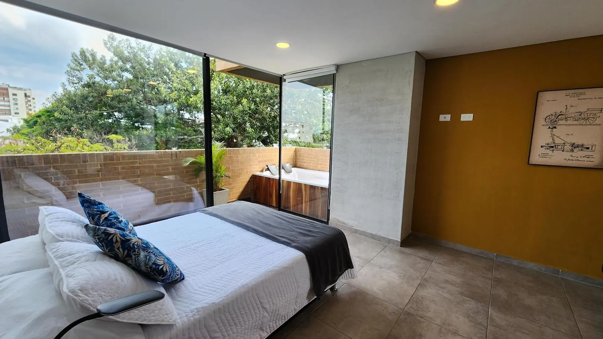 Liv 37 Apartments Cali