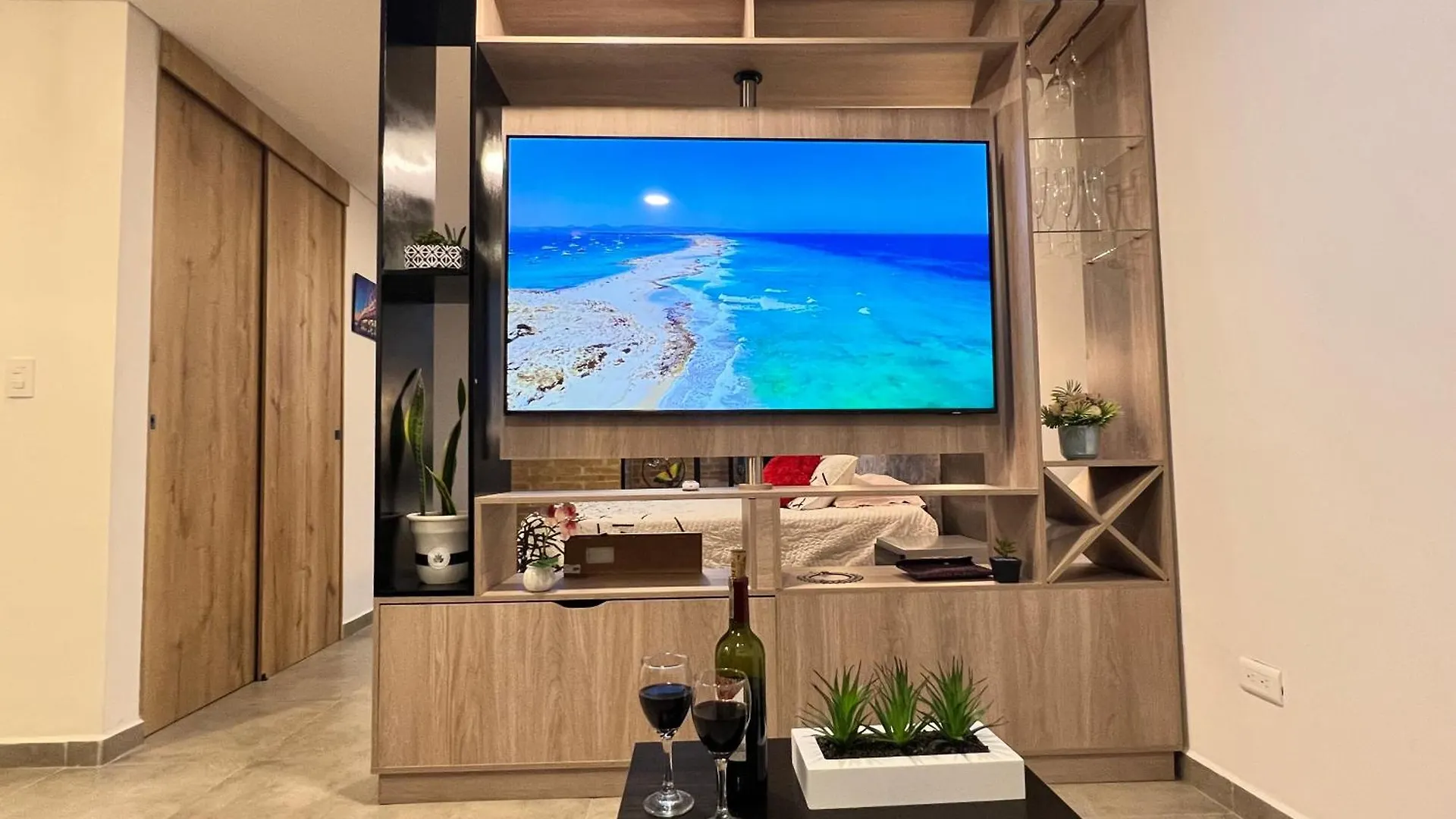 Liv 37 Apartments Cali 0*,