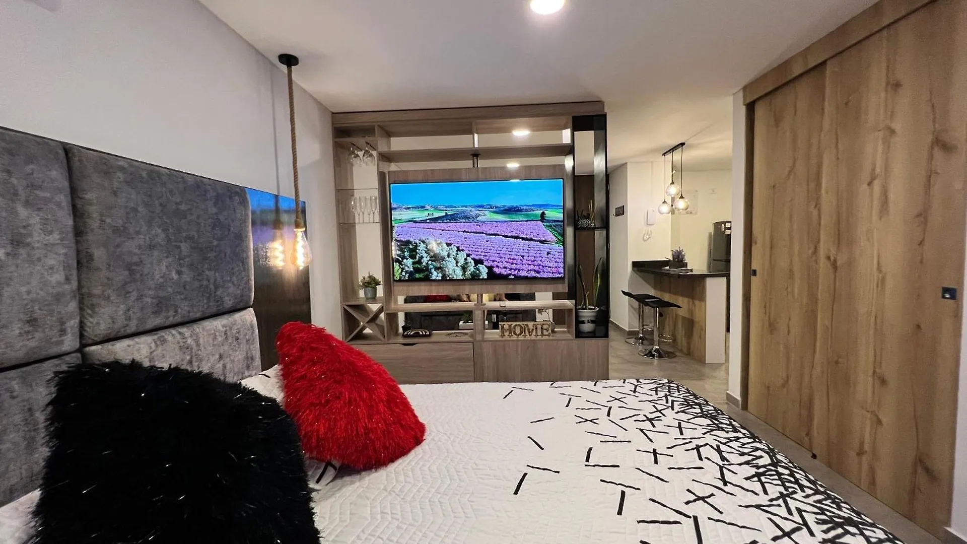 Liv 37 Apartments Cali
