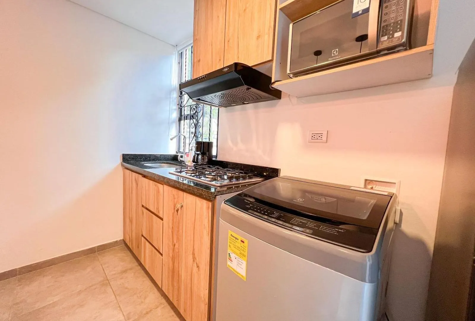 Liv 37 Apartments Cali