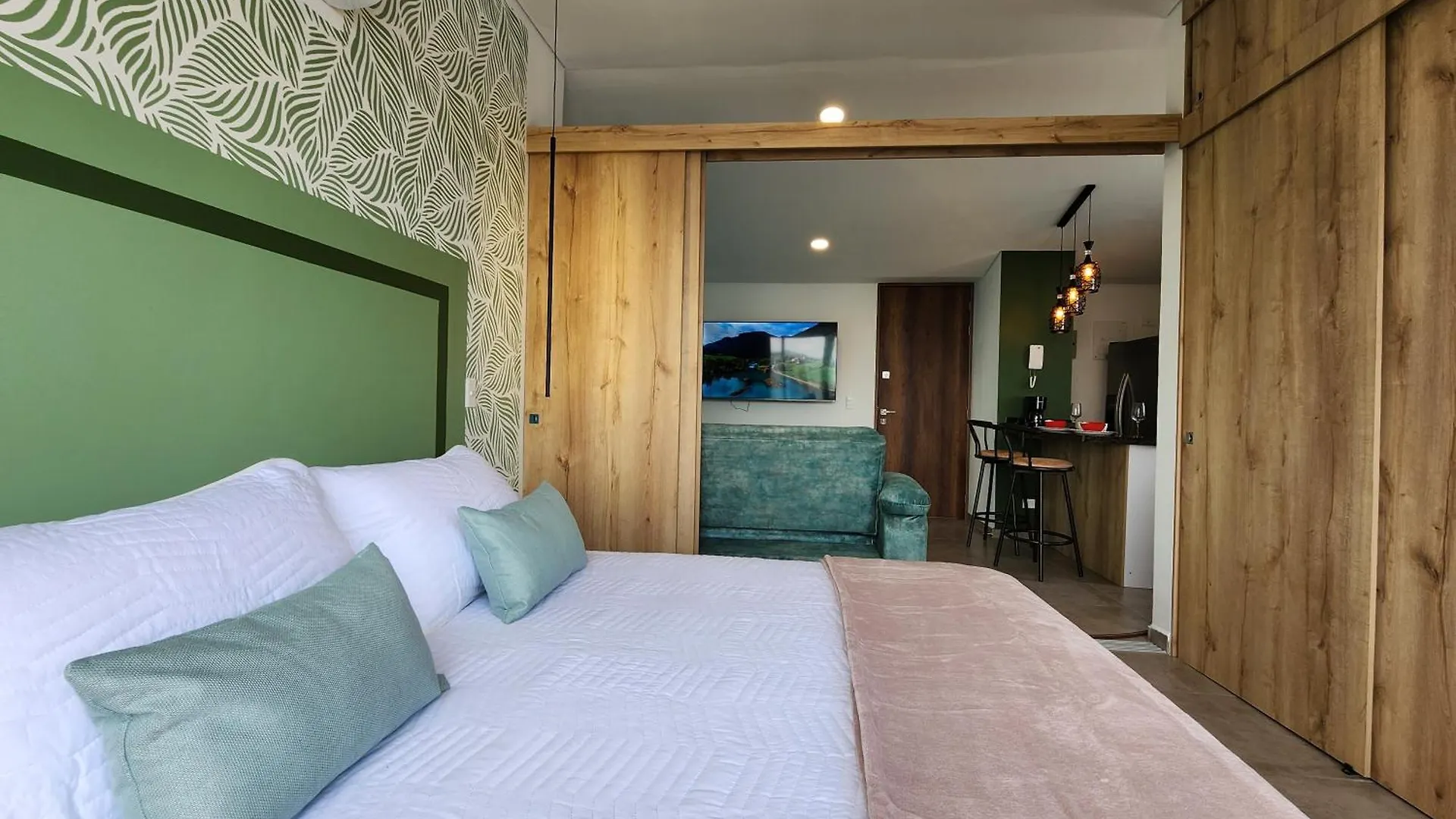 Liv 37 Apartments Cali