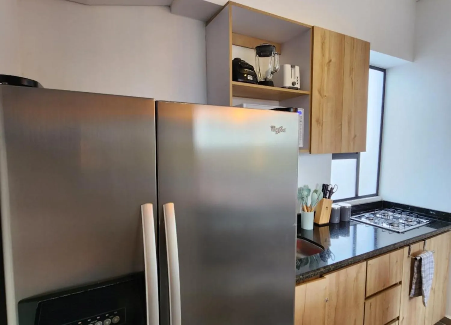 Liv 37 Apartments Cali
